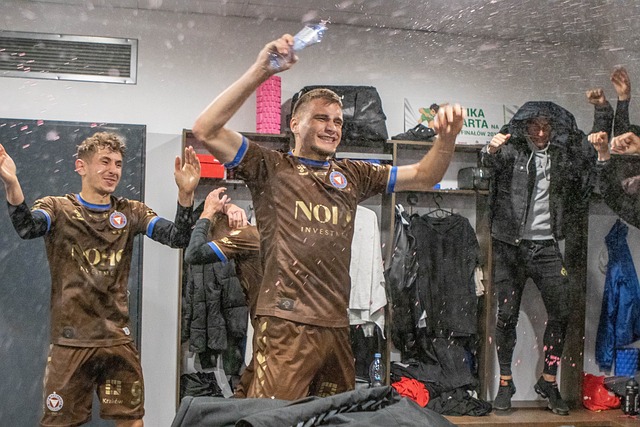 赛检验后的 赛检验后的